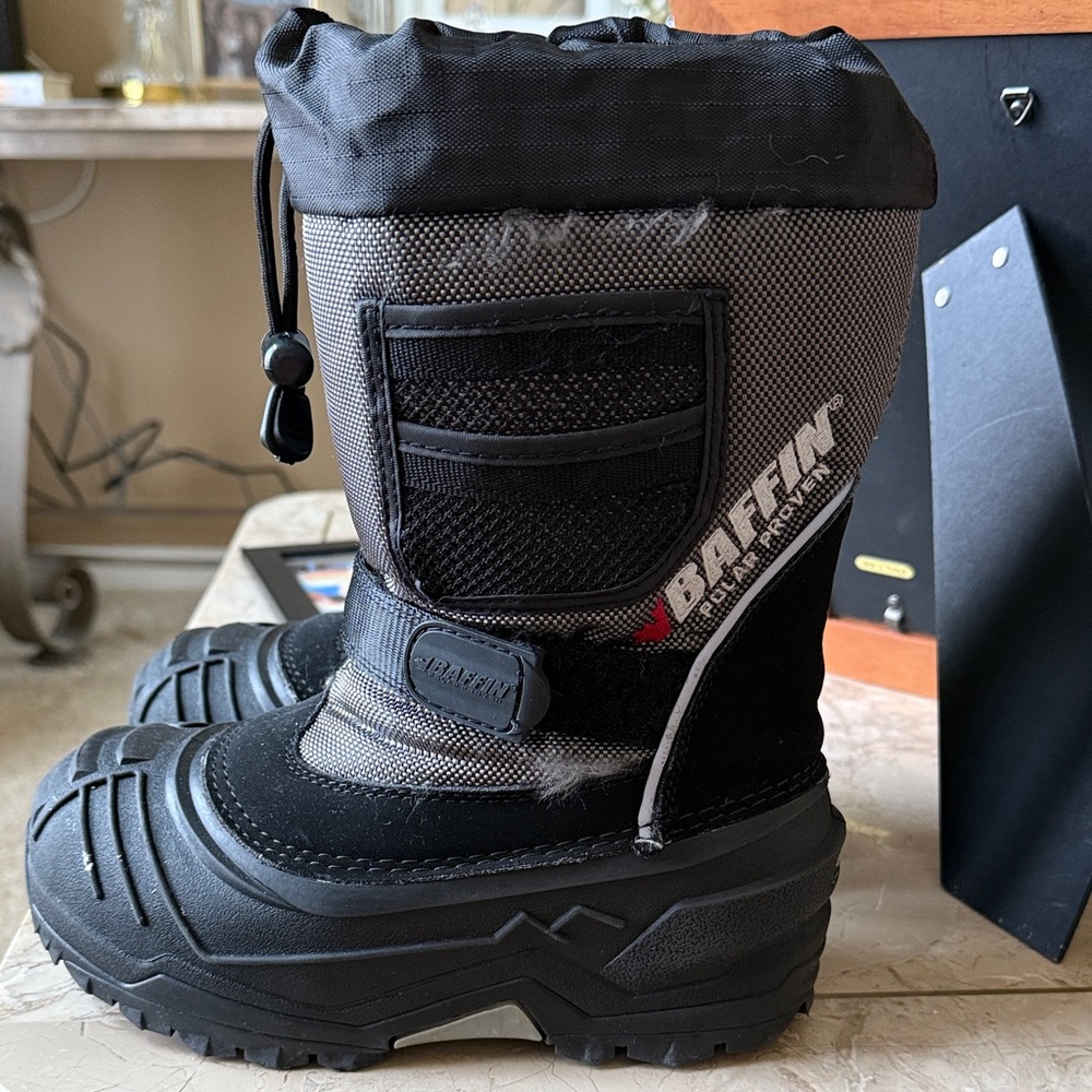 Baffin Black and Gray Insulated Boots